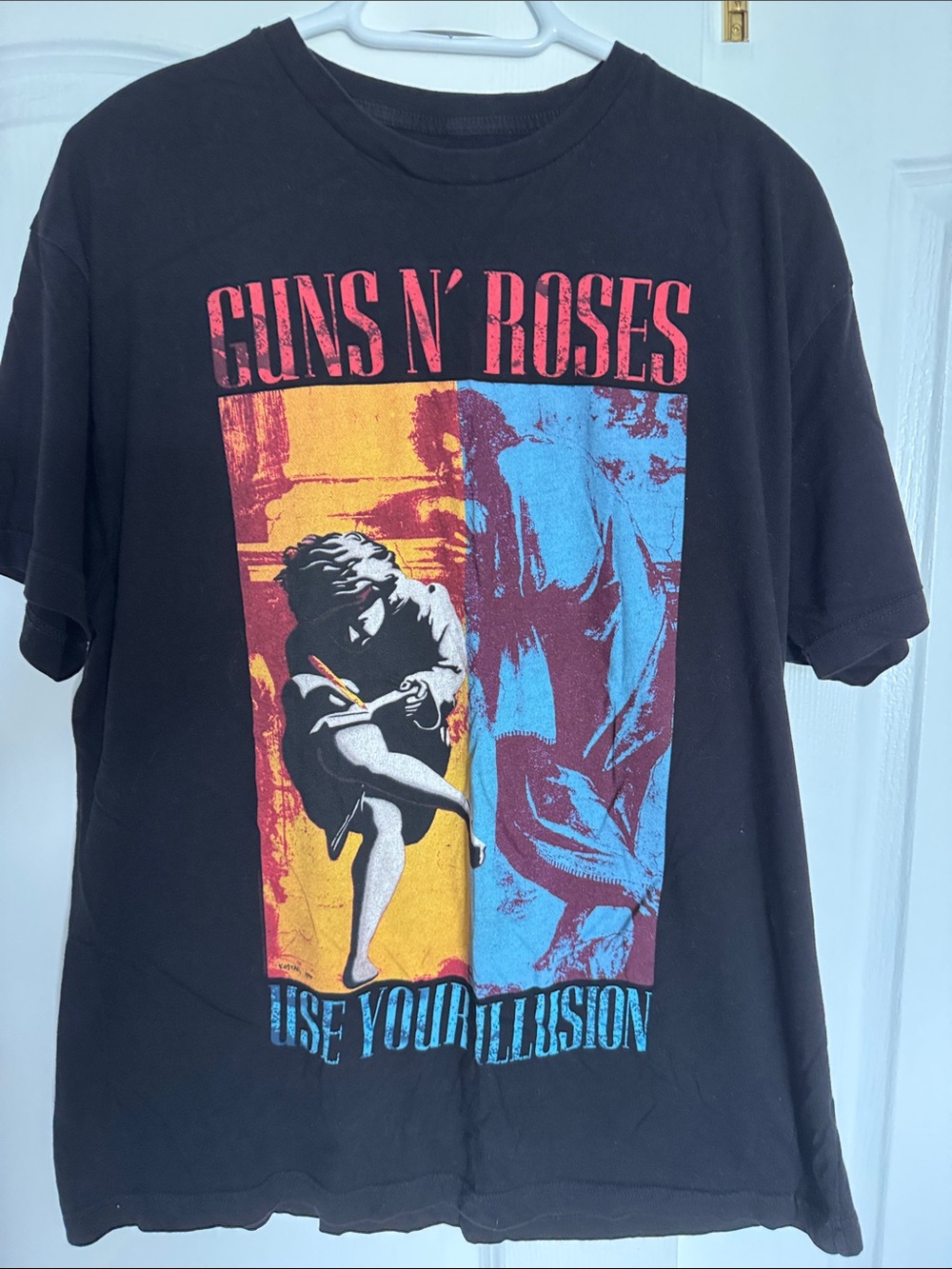 Guns and roses Black 'Use Your Illusion' Graphic T-Shirt